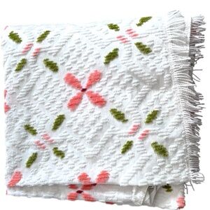 Vintage Tufted Popcorn Floral White Chenille Bedspread King MCM Pink Fringe